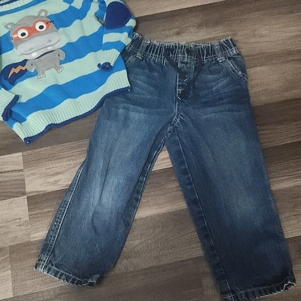 Gymboree 2PC set Vintage Size 3T  Super Hippo Vintage Sweater Paired with Jeans
